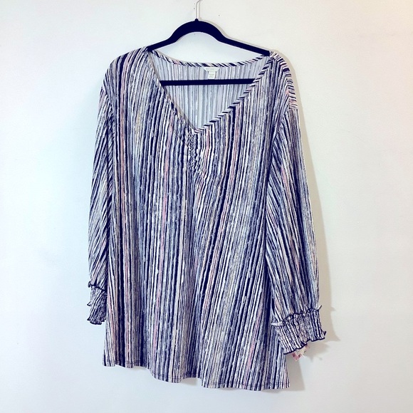 EST. 1946 Black Blouse Size 26/28 - Picture 1 of 6